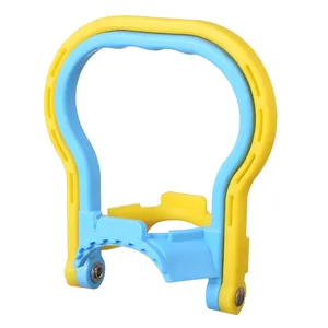 Asa de transporte ergonómica de plástico para botellas de agua de 5 galones, amarillo y azul.
