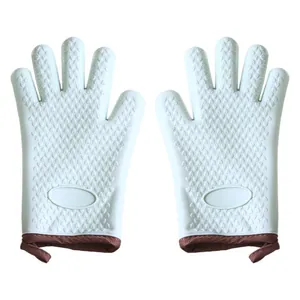 Gants de cuisine en silicone résistants à la chaleur avec texture cœur antidérapante