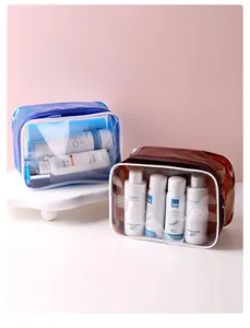 Neceser de viaje de PVC transparente para organizar cosméticos y productos de piel.
