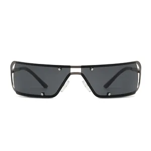 Lunettes de soleil Y2K cyberpunk avec monture métallique sans rebord et verres gris