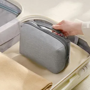 Borsa organizer in poliestere riciclato grigio per elettronica e accessori da viaggio