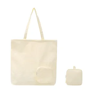 Große wasserabweisende faltbare Reisetasche aus Taslan in elegantem Cremeweiß
