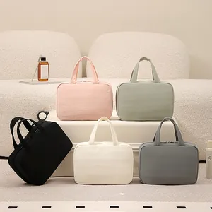 Large capacity folding travel storage bags in five colors for toiletries and essentials