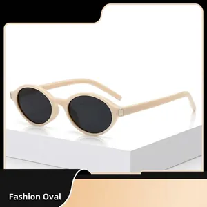 Lunettes de Soleil Ovales Rétro pour Femmes et Hommes Monture en PC Verres AC UV400 Décoration en Métal Carrée Style Hip Hop