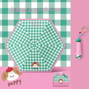 Mini 5-Voudige Handmatige Paraplu met UV-Bescherming Zwarte Lijmcoating Cartoon Puppy Ruitjes Draagbare Zon Regenparaplu voor Vrouwen Meisjes