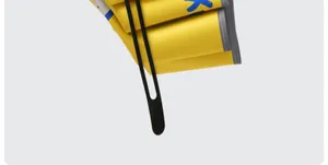 Détail d'un parapluie pliable jaune pour enfants avec bandes réfléchissantes de sécurité