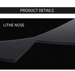 Nahaufnahme des komfortablen, leichten Nasenstegs einer eleganten schwarzen Cat-Eye-Sonnenbrille.