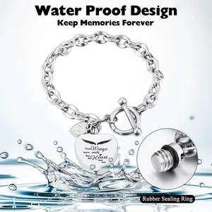 Detailopname van waterdichte roestvrijstalen hart urn armband met rubberen afdichtring.