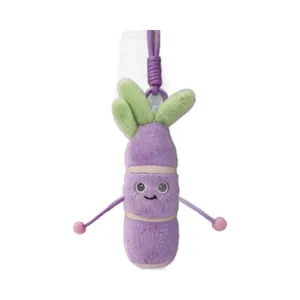 Lindo llavero de peluche de caña de azúcar morada con cara sonriente en fondo blanco