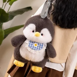 Schattige pluche pinguïn rugzak voor dames met zacht bont en bloemdetail