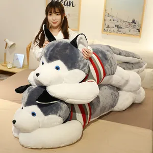Gran almohada corporal de peluche de perro husky suave para dormir con jersey a rayas