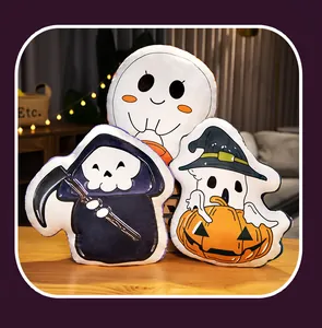 Set van drie Halloween pluche kussens met spook-, magere hein- en pompoenontwerpen