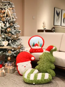 Gemütliche festliche Weihnachts-Plüschkissen mit Weihnachtsmann-, Baum- und Stockdesign