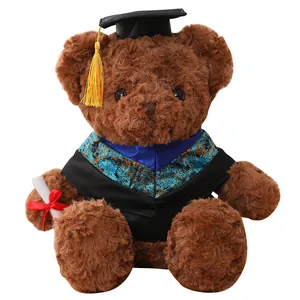 Adorable oso de peluche de graduación marrón con birrete y diploma para regalo