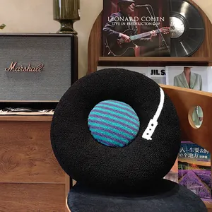 Coussin rond créatif en forme de disque vinyle avec texture bouclée pour déco