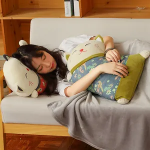 Lindo cojín y manta 2 en 1 de gato de la suerte japonés para la siesta en la oficina