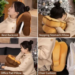 Almohada de siesta multifuncional de peluche con forma de pan para oficina y mesa