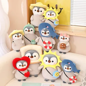 Set de peluches creativos de pingüino con varios disfraces de animales adorables