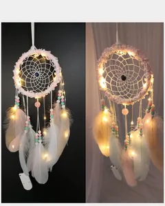 Attrape-rêves rose fait main avec lumières LED pour décoration murale de chambre