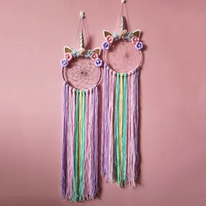 Handgemaakte eenhoorn dromenvanger wanddecoratie met pastel kwastjes voor meisjes