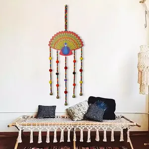 Campanello a vento stile etnico a forma di pavone con perline e campane colorate