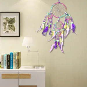 Acchiappasogni creativo a cinque anelli arcobaleno con piume viola per decorazione murale