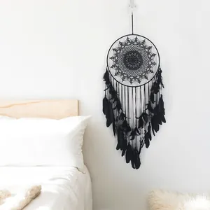 Großer schwarzer Traumfänger Wandbehang mit Federn für nordische Schlafzimmer Deko