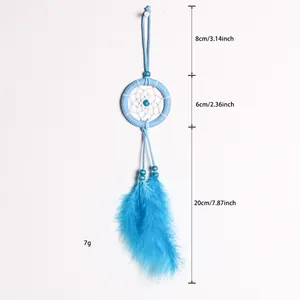 Atrapasueños azul de estilo nórdico hecho a mano con plumas para el coche o pared