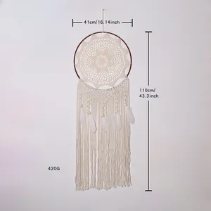 Grote handgemaakte bohemien macramé dromenvanger met witte veren voor wanddecoratie