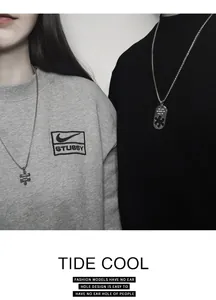 Collane di coppia con pendente a puzzle in stile hip-hop per look di tendenza.