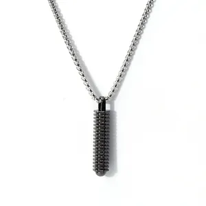 Collier punk en acier titane avec pendentif vis gunmetal et chaîne maille vénitienne