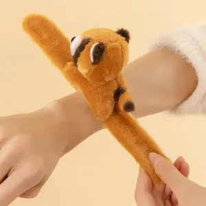 Adorabile braccialetto a scatto in peluche procione, accessorio da polso per bambini