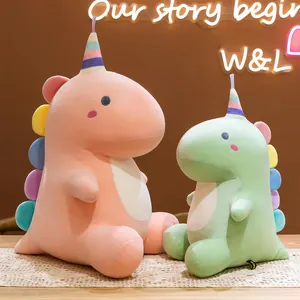Lindos peluches de dinosaurio en colores pastel con cuernos de unicornio para niños