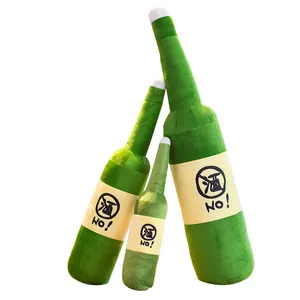 Almohada creativa de peluche con forma de botella de cerveza verde para dormir