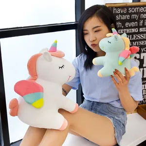 Lindo peluche de unicornio arcoíris en blanco y azul, regalo ideal para los niños