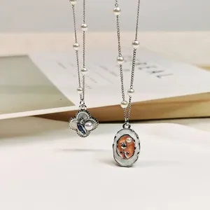 Vintage Floral Oil-Painted Pendant Necklace For Women Exquisite Artificial Pearl Rhinestone Clavicle Chain Medieval Style Jewelry