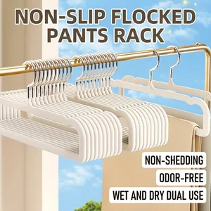Antislip geflokte broekhangers met slank ontwerp voor kastorganisatie en ruimtebesparing