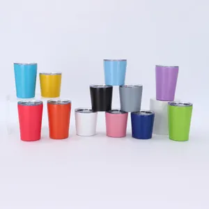 Detailansicht verschiedener 8oz und 12oz Edelstahl-Thermobecher in vielen Farben