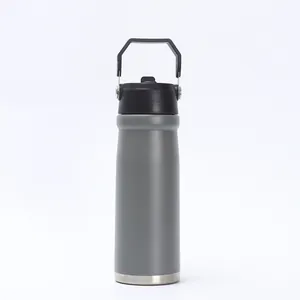 Ganze Ansicht einer grauen doppelwandigen vakuumisolierten Edelstahl-Trinkflasche