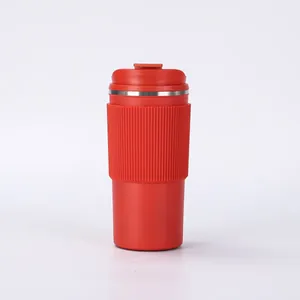 Red 304 stainless steel vacuum insulated coffee mug with anti-slip ridged sleeve