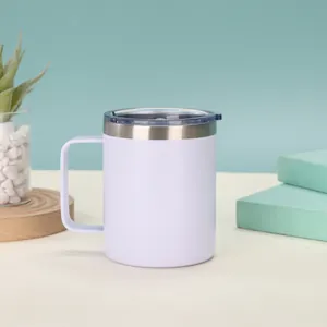 Detailansicht einer 12oz lavendelfarbenen isolierten Kaffeetasse aus Edelstahl mit Griff