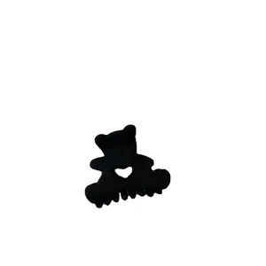 Pince à cheveux mignonne en forme d'ours noir avec motif cœur évidé pour femmes mat