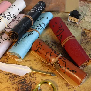 Astucci a rotolo in pelle PU vintage con motivi mappa del tesoro e antica penna piuma