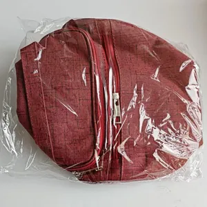 Grande trousse de toilette bordeaux imperméable avec double fermeture éclair sous pli