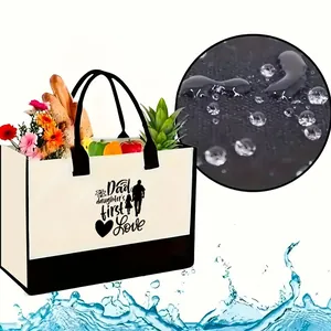 Detalle de la tela impermeable del bolso tote de lona con estampado de Padre e Hija