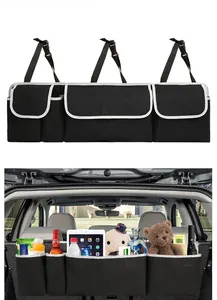 Detailansicht der schwarzen Kofferraum-Organizer-Tasche mit großem Stauraum