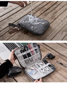 Organizador electrónico impermeable con compartimentos para cables y accesorios