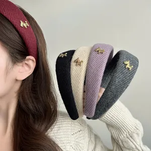 French Retro Twill Knitted Wide Headband For Women High Skull Top Effect With Metal Horse Charm Hair Accessories