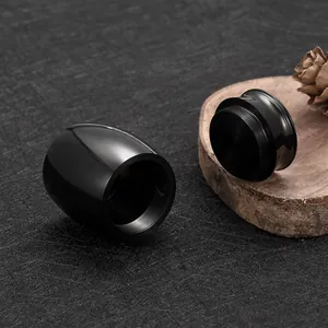 Mini urna conmemorativa de metal negro pulido para cenizas humanas o de animales domésticos