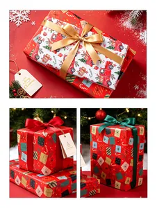 Vista dettagliata della carta da regalo natalizia rossa con motivi di scatole festive